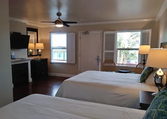 Beach Bungalow And Suites